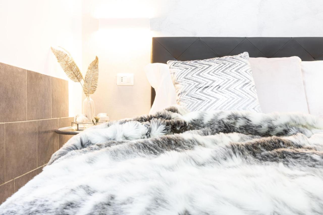 Trastevere Suites - Top Collection Рим Екстериор снимка