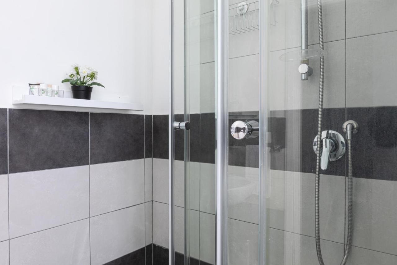 Trastevere Suites - Top Collection Рим Екстериор снимка