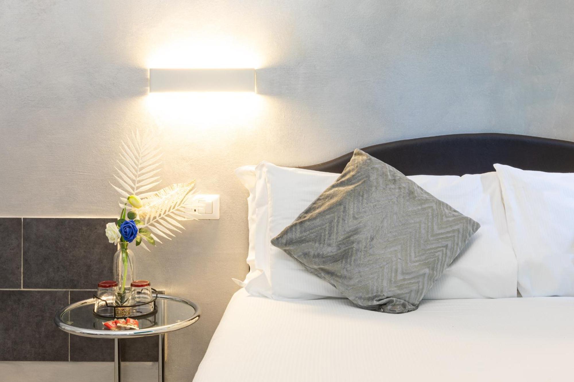 Trastevere Suites - Top Collection Рим Екстериор снимка